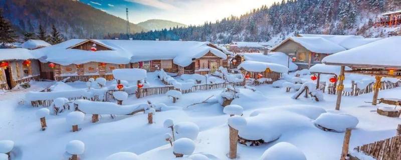 离雪乡最近的机场（离雪乡最近的机场是?大约多少公里）