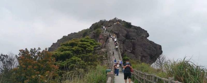 东莞最高的山（东莞最高的山叫什么山）