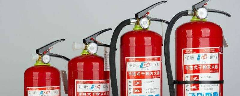 扑灭电气火灾应该选用什么灭火器（扑灭电气火灾不宜使用的灭火器）