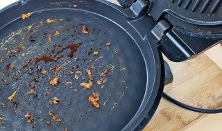 电饼铛怎样清洗干净 电饼铛怎样清洗干净没有小苏打
