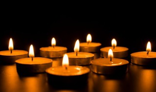 关于蜡烛的四字词语 关于蜡烛的四字词语