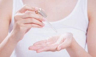 水和精华可以放冰箱吗 精华水能放冰箱吗