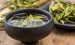 品茶杯选厚一点还是薄一点好（品茶杯选厚一点还是薄一点好用）
