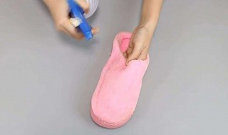 室内拖鞋脏了如何清洗（家里拖鞋脏怎么清洗）