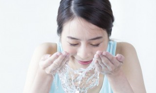 洗面奶加小苏打洗脸有什么好处（洗面奶加小苏打洗脸有什么好处啊）