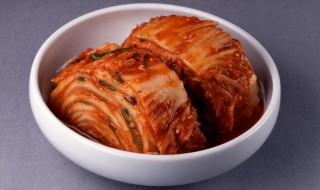 泡菜煮多久才能用锅蒸（泡菜要煮多久）